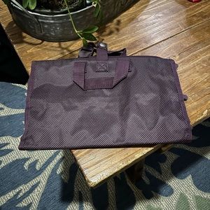 Thirty One purple travel jewelry organizer. Smoke free home. Used a few times.